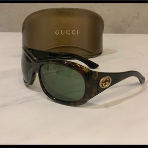 Gucci tortoiseshell Sunglasses